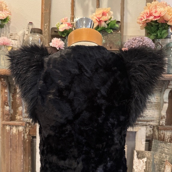 NEIMAN MARCUS FUR HOLIDAY VEST | Skaist Taylor BLACK FAUX Fur | Snap Front | NWT - Picture 11 of 12